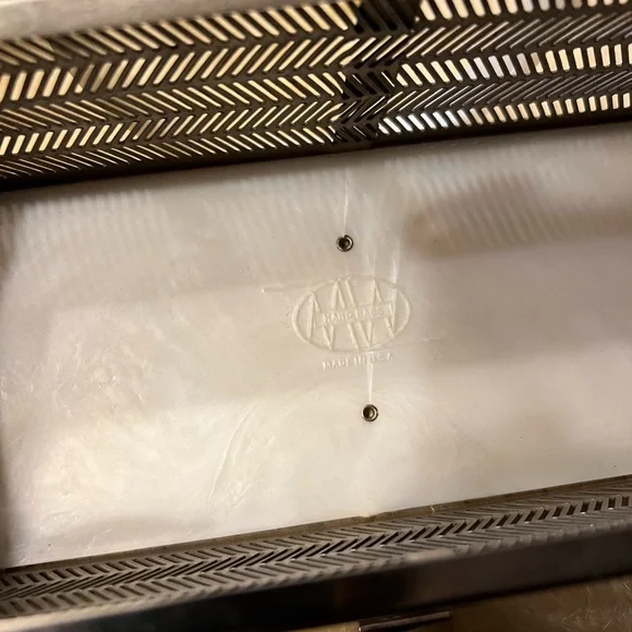 MW Vintage Lucite And Metal Handbag - Picture 5 of 9